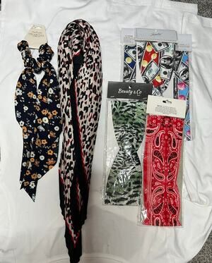 Lot of 7 Women's Girl Hair Accessories Head Band, Scrunchie and Scarf New